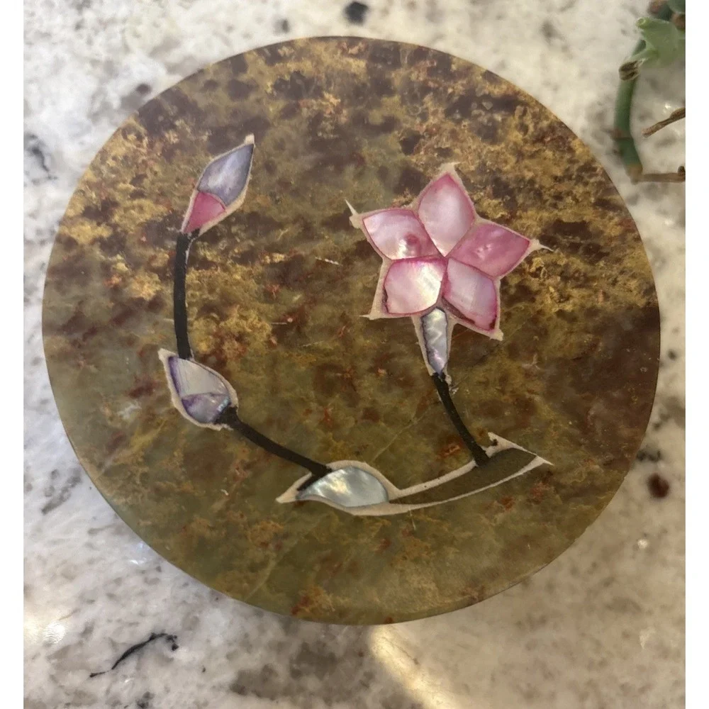SoapStone Trinket Box Pink Shell Mother of‎ Pearl Abalone Inlay Jewelry gift